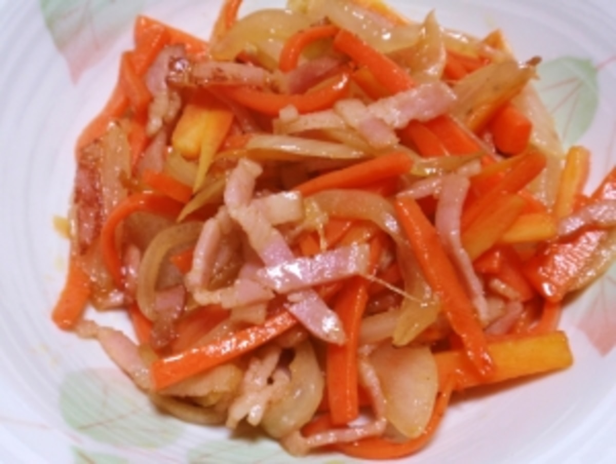 御弁当に一品 人参とベーコンと玉ねぎのササッと炒め レシピ 作り方 By ライム2141 楽天レシピ 御弁当に一品 人参とベーコンと玉ねぎのササッと炒め レシピ 作り方 By ライム2141 楽天レシピ